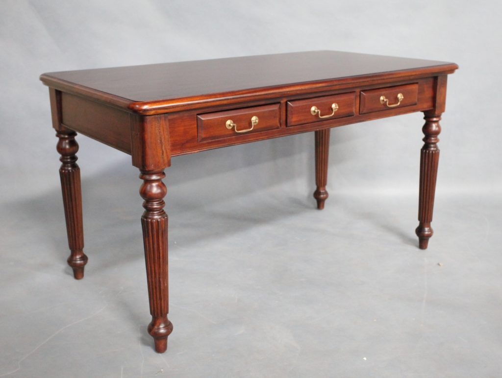 Solid Mahogany Wood Chippendale Desk | Turendav Australia | Antique ...